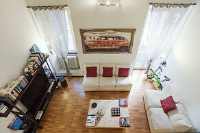 Portico - WR Apartments