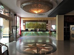G9 Hotel