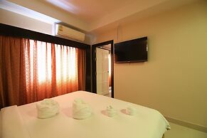 G9 Hotel