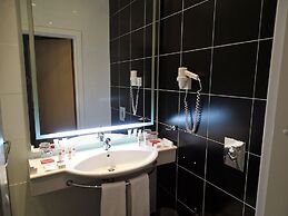 Ramada Hotel & Suites by Wyndham Alabuga