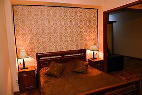 Sanahin Bridge Hotel