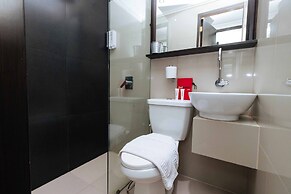 RedDoorz Plus @ Poblacion Makati