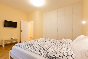 Belgrade Center Apartment IV