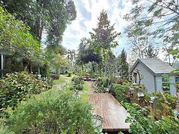 Baan JaoKorKluay Homestay