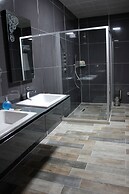El Nazar Stone Suite