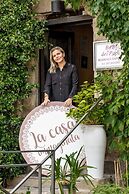 B&B dei Papi Boutique Hotel