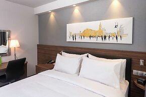 Hampton by Hilton Poznan Old Town