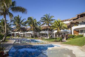 Las Villas Akumal 3B-10 by SkyRun