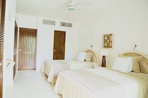 Villa Conchas Chinas by SkyRun