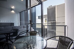 Hope Street Apartments by CLLIX