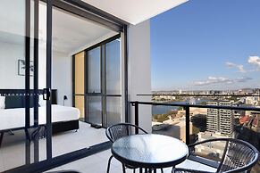 Hope Street Apartments by CLLIX