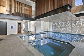 Hope Street Apartments by CLLIX