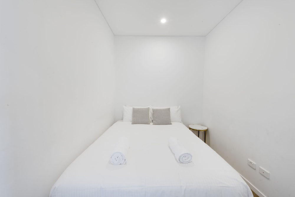 Hope Street Apartments by CLLIX