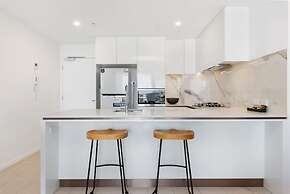 Hope Street Apartments by CLLIX