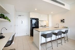 Hope Street Apartments by CLLIX