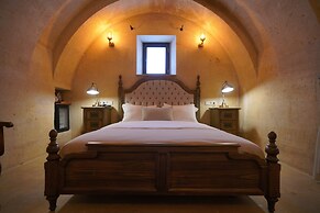 Maya Cave Hotel