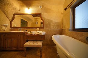 Maya Cave Hotel