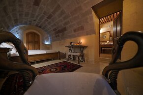 Maya Cave Hotel