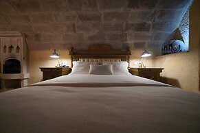 Maya Cave Hotel