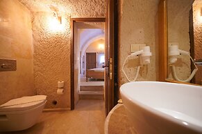 Maya Cave Hotel