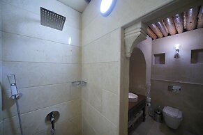 Maya Cave Hotel