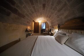 Maya Cave Hotel