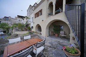 Maya Cave Hotel