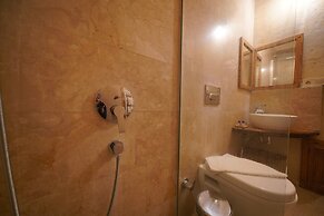 Maya Cave Hotel