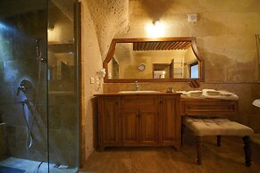 Maya Cave Hotel