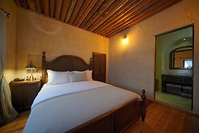 Maya Cave Hotel