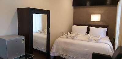 Hotel Creek