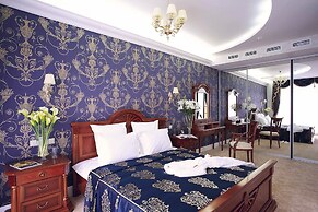 Imperial Club Delux