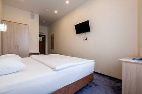 Komatek Hotel
