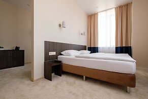 Komatek Hotel