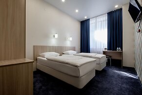 Komatek Hotel