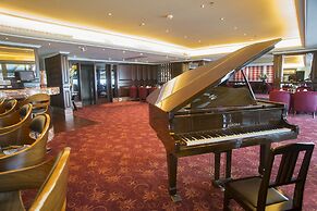 Jiyeh Marina Resort Hotel & Chalets