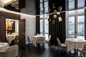 La Clef Champs-Élysées Paris by The Crest Collection