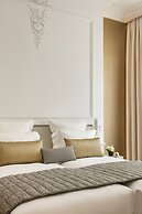 La Clef Champs-Élysées Paris by The Crest Collection
