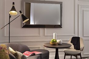 La Clef Champs-Élysées Paris by The Crest Collection