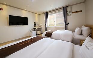 MJ Tour Hostel
