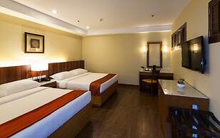 V Hotel and Apartel