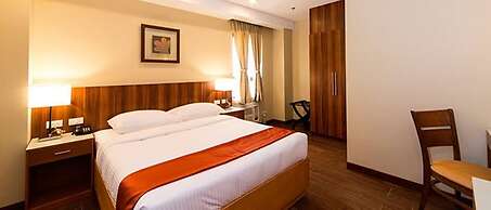 V Hotel and Apartel