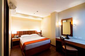 V Hotel and Apartel