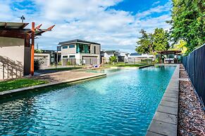 Blue Lagoon Villas