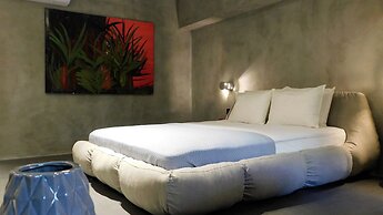 101 Adrianou Luxury Urban Stay