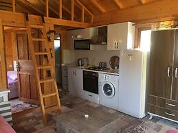 YALILI Wooden House
