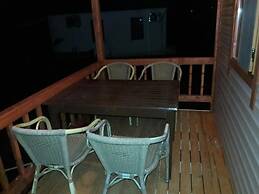 YALILI Wooden House