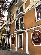 Boomerang Boutique Hotel