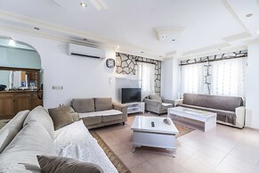 Villa Summer