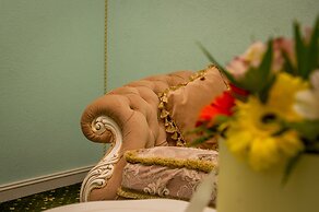 JMR Royal